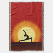 Yoga Pose Silhouette Sunrise Woven Throw Blanken Decke (Vorderseite Vertikal)