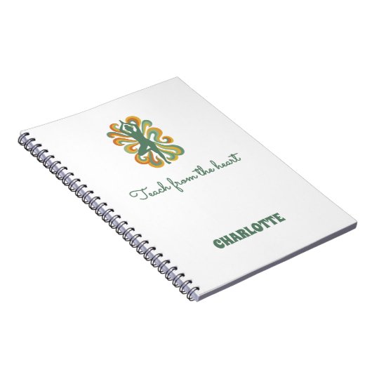 Yoga-Pose wirbelt grün orange Namen Slogan Retro Notizblock (Rechte Seite)