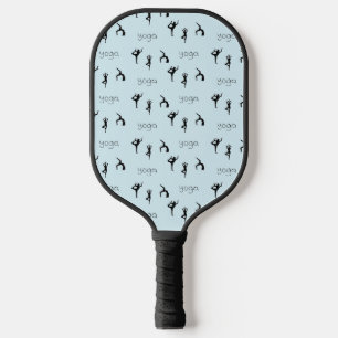 Yoga-Posen und Textmuster auf blau Pickleball Schläger