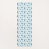 Yoga-Posen und Textmuster auf blau Yogamatte (Rückseite)