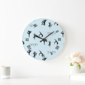 yoga poses on blue große wanduhr (Zuhause)