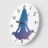 Yoga praktizierende Frau - Farbe für Hintergrund a Große Wanduhr (Winkel)