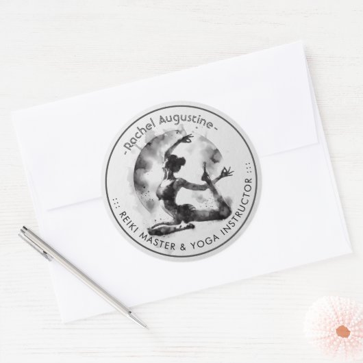 Yoga Reiki Einbeinige Königtaube-Pose Runder Aufkleber (Umschlag)