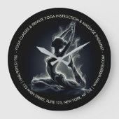 Yoga Reiki Instructor Pose Große Wanduhr (Vorderseite)