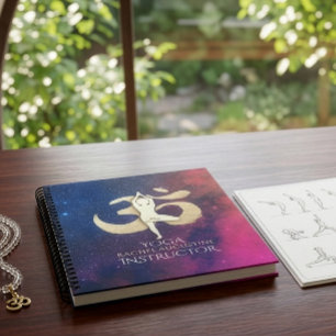 Yoga Studio Instructor Meditor Pose OM Symbol Notizblock