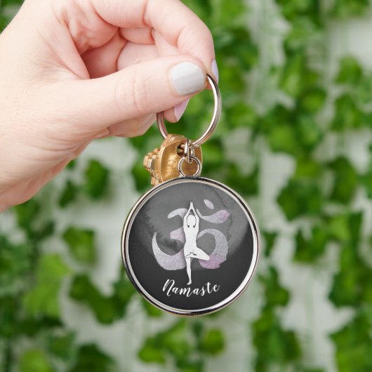 Yoga Studio Instructor Meditor Pose OM Symbol Schlüsselanhänger (Hand)