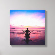 Yogi auf rosa, Yoga-Chakra, Herzchakras, Heiler