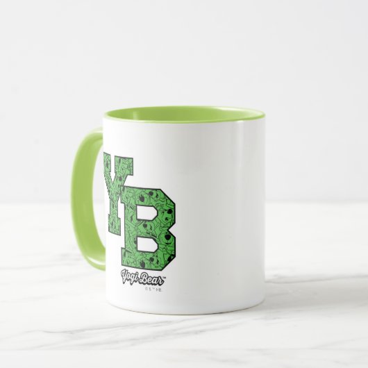 Yogi Bear Gemustert Varsity Letters Tasse (Vorderseite Links)