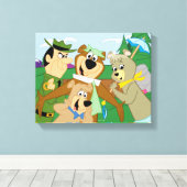 Yogi Bear und Friends Gerahmt Forest Picture Leinwanddruck (Insitu (Holzboden))