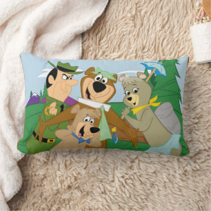 Yogi Bear und Friends Gerahmt Forest Picture Lendenkissen