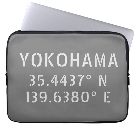 Yokohama Latitude & Longitude Laptopschutzhülle (Vorderseite)