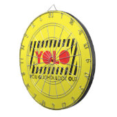 YOLO mit roter Vorsicht Dartscheibe (Vorderseite rechts)