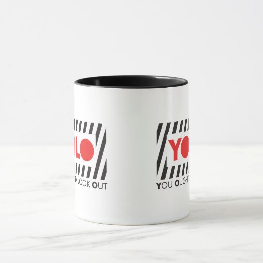 YOLO mit roter Vorsicht Tasse (Zentrum)
