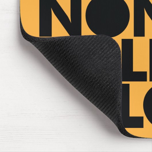 YOLO-Rollensolo gefüllt Mousepad (Ecke)
