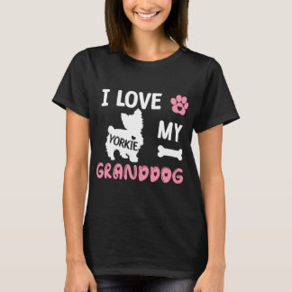 Yorkie Dog Grandma gibt meiner Liebe mein Großhund T-Shirt