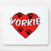 Yorkie Dog Paw Prints und Rotes Herz Mousepad (Vorne)