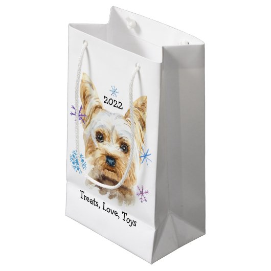 Yorkie Dog Snowflakes Custom Text Weihnachten Kleine Geschenktüte (Vorderseite Schrägansicht)