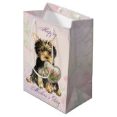 Yorkie Herz-Mama Mittlere Geschenktüte (Vorderseite Schrägansicht)