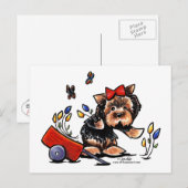 Yorkie im Garten Postkarte (Vorne/Hinten)