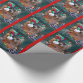 Yorkie in der Elf-Hut-Weihnachtsverpackung Geschenkpapier (Ecke)