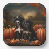 Yorkipoo Puppy Autumn Delight Pumpkin Pappteller (Vorderseite)