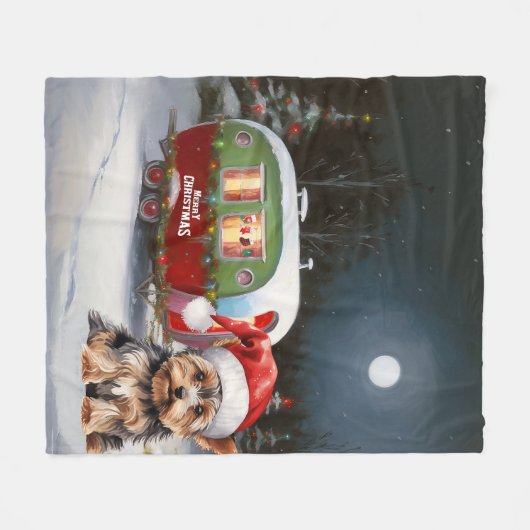 Yorkshire Terrier Caravan Christmas Adventure Fleecedecke (Vorderseite (Horizontal))