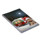 Yorkshire Terrier Caravan Christmas Adventure Notizblock (Rechte Seite)