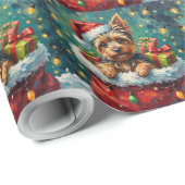 Yorkshire Terrier Christmas Santa Bag Adventure Geschenkpapier (Rolleneckpunkt)