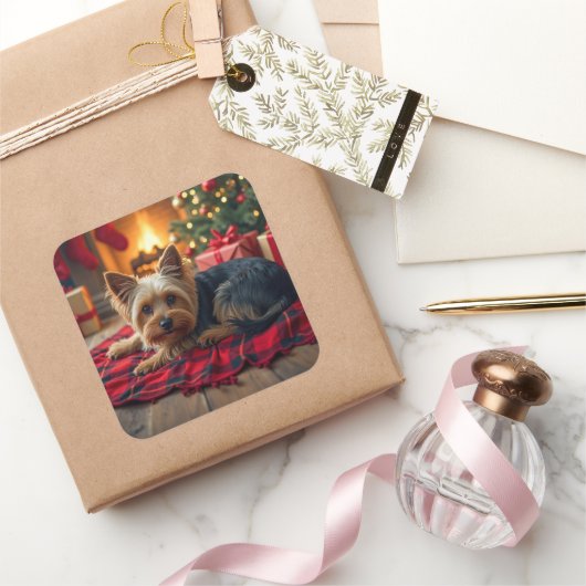 Yorkshire Terrier Cozy Christmas Evening Painting Quadratischer Aufkleber (Schenken)
