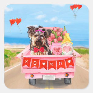 Yorkshire Terrier Dog Valentine's Day Truck Hearts Quadratischer Aufkleber