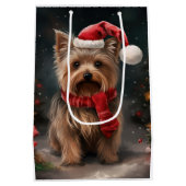 Yorkshire Terrier Dog zu Weihnachten im Schnee Mittlere Geschenktüte (Rückseite)