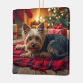 Yorkshire Terrier Gemütlicher Weihnachtsabend Male Keramikornament (Links)