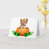 Yorkshire-Terrier-Halloween-Kürbislaterne Karte (Gelbe Blume)