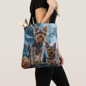 Yorkshire Terrier Halloween Spooky Tasche (Von Nahem)
