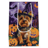 Yorkshire Terrier Hund Halloween Hexe und Pumpkin Mittlere Geschenktüte (Rückseite)