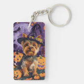 Yorkshire Terrier Hund Halloween Hexe und Pumpkin Schlüsselanhänger (Rückseite)