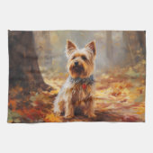 Yorkshire Terrier im Herbstfall Inspiriert Geschirrtuch (Horizontal)