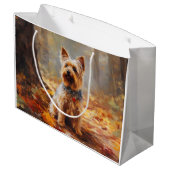 Yorkshire Terrier im Herbstfall Inspiriert Große Geschenktüte (Rückseite Schrägansicht)