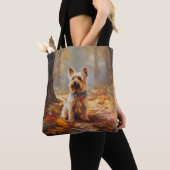 Yorkshire Terrier im Herbstfall Inspiriert Tasche (Von Nahem)