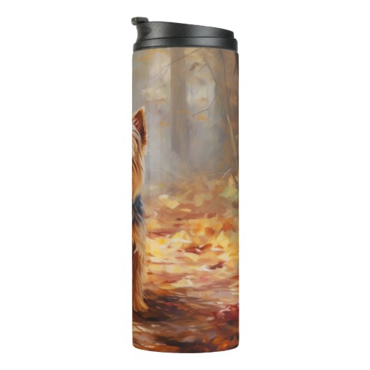 Yorkshire Terrier im Herbstfall Inspiriert Thermosbecher (Nach rechts gedreht)