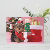Yorkshire Terrier Puppy and Christmas Feiertagskarte (Stehend Vorderseite)