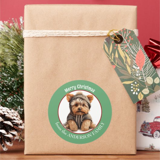 Yorkshire Terrier Puppy im Winter Hoodie Runder Aufkleber (Feiertag)