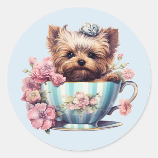 Yorkshire Terrier sitzt im Tee-Cup mit Blume Runder Aufkleber (Vorderseite)