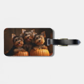 Yorkshire Terrier Welppy Autumn Delight Pumpkin Gepäckanhänger (Rückseite horizontal)