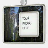 Yosemite Falls and Woods Landscape Fotografy Rahmen-Ornament Silber (Links)