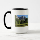 Yosemite Falls aus dem Tal in Kalifornien Tasse (Links)