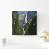 Yosemite Falls II aus dem Yosemite Nationalpark Quadratische Wanduhr (Zuhause)