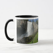 Yosemite Falls III aus dem Yosemite Nationalpark Tasse (Links)