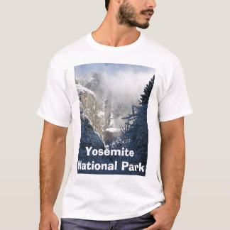 Yosemite Falls im Winter T-Shirt