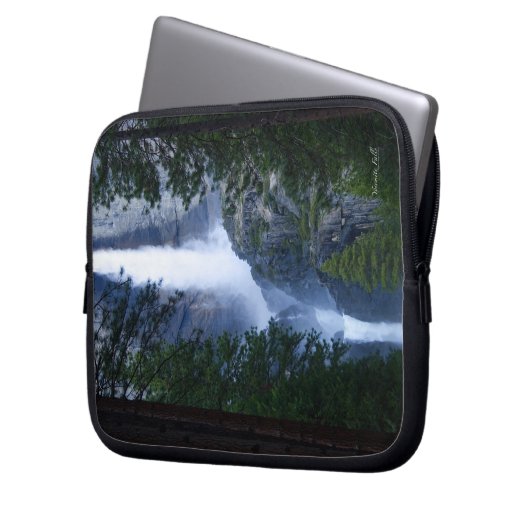 Yosemite Falls Laptopschutzhülle (Vorderseite Links)
